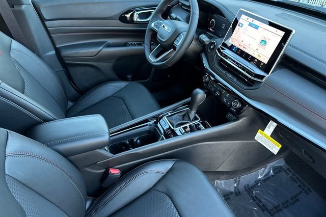 New 2026 Jeep Compass Trailhawk w/ Sun, Sound & Navigation Group AWD/4WD image 19
