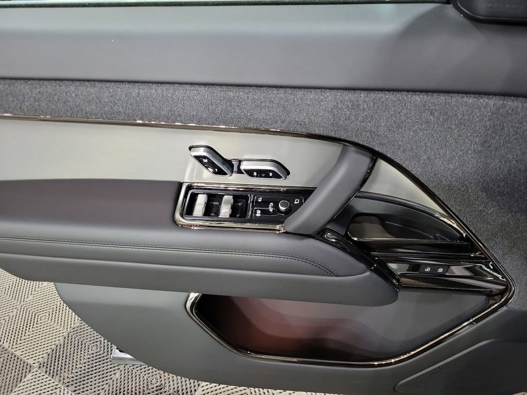 New 2026 Land Rover Range Rover Sport Dynamic SE AWD/4WD image 14
