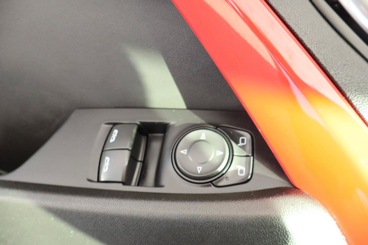 Used 2022 Chevrolet Camaro LT RWD image 29