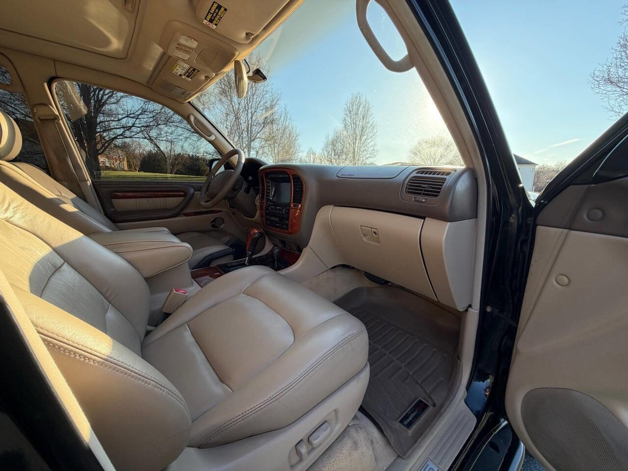 Used 2002 Lexus LX 470 Base 4WD 4dr SUV image 25