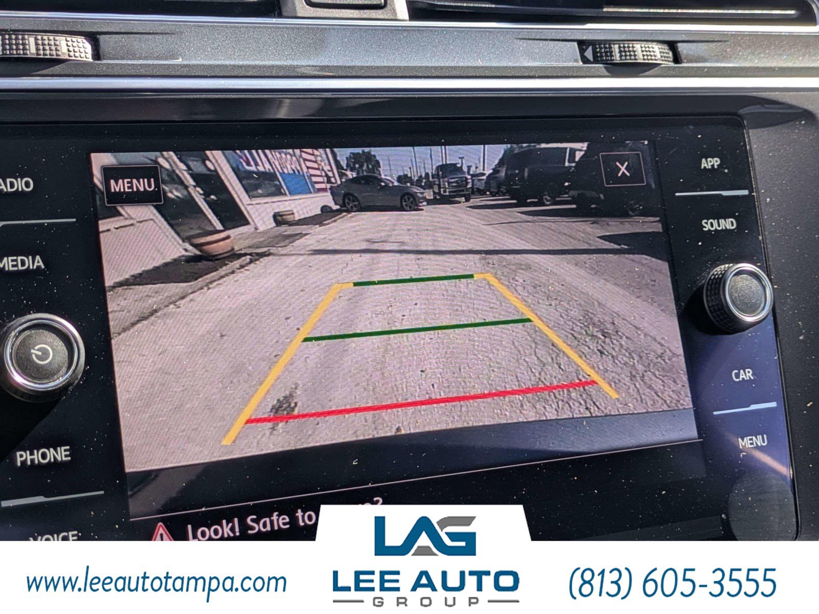 Used 2020 Volkswagen Tiguan SEL AWD/4WD image 20
