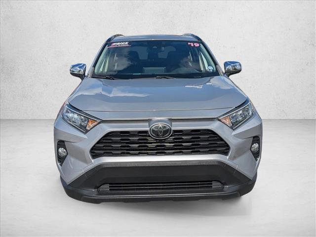 Used 2019 Toyota RAV4 XLE w/ Convenience Package image 2