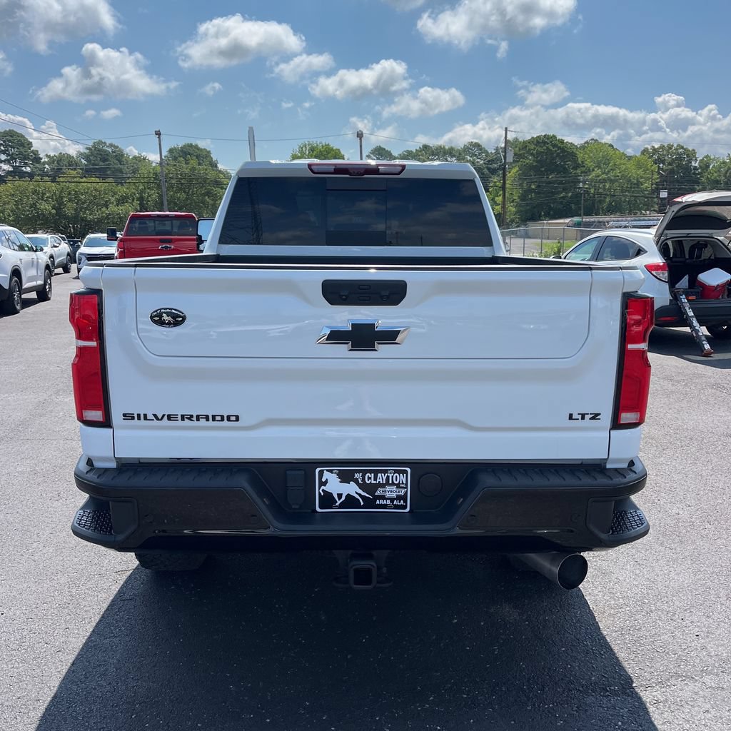 Used 2025 Chevrolet Silverado 2500 LTZ w/ Trail Boss Package AWD/4WD image 8