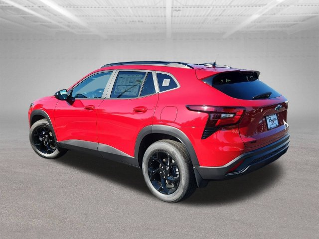 New 2026 Chevrolet Trax LT w/ Sunroof Package FWD image 5