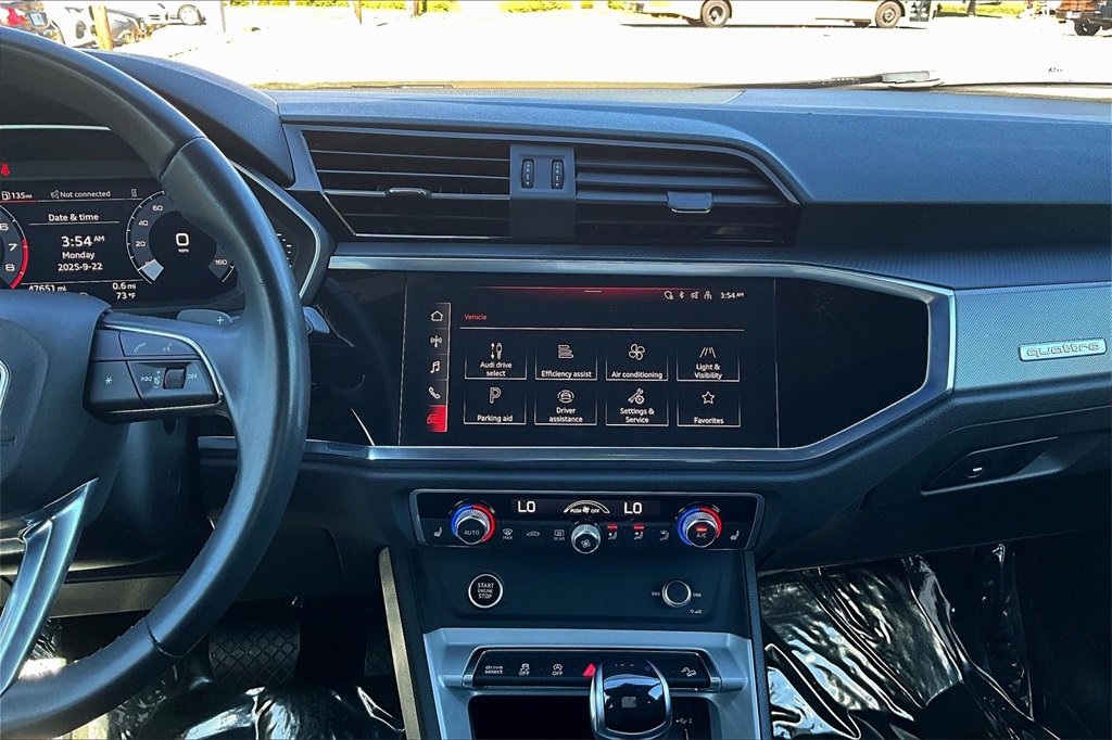 Used 2023 Audi Q3 2.0T Premium image 7