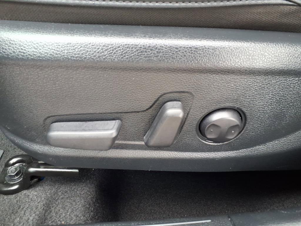 Used 2024 Kia Seltos EX image 16