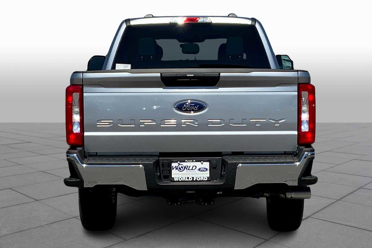 Certified 2024 Ford F250 XLT image 4