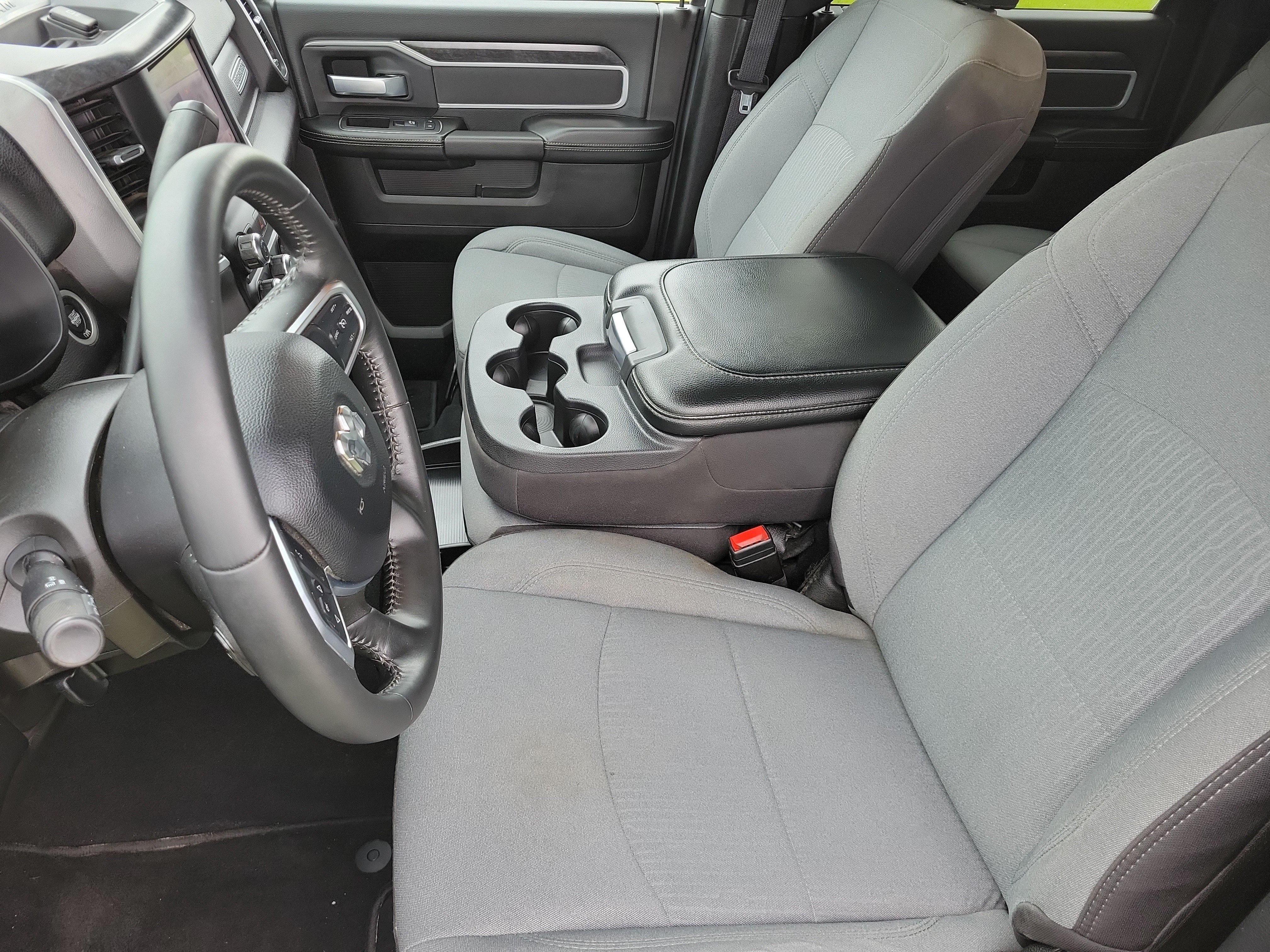 Used 2024 RAM 3500 Big Horn AWD/4WD image 9