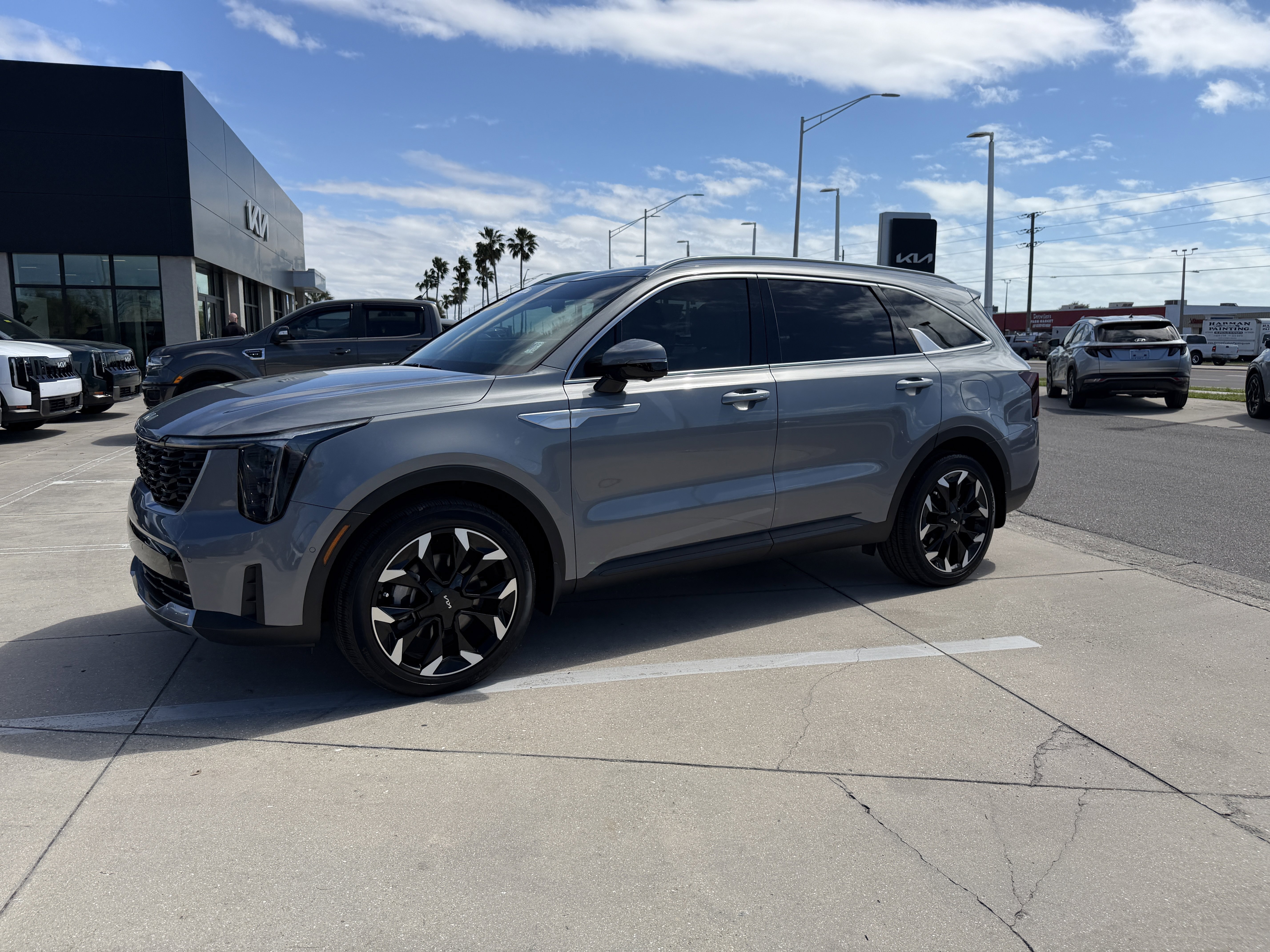 Used 2025 Kia Sorento SX image 8