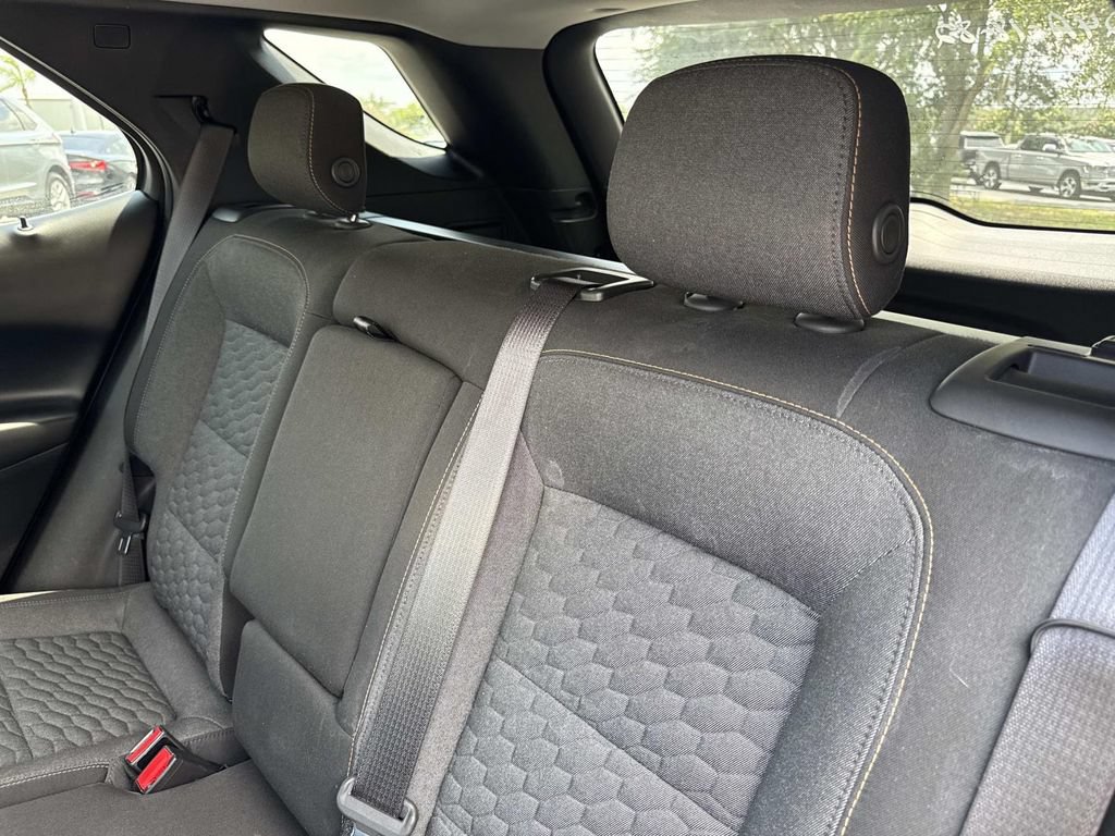 Used 2018 Chevrolet Equinox LT FWD image 14
