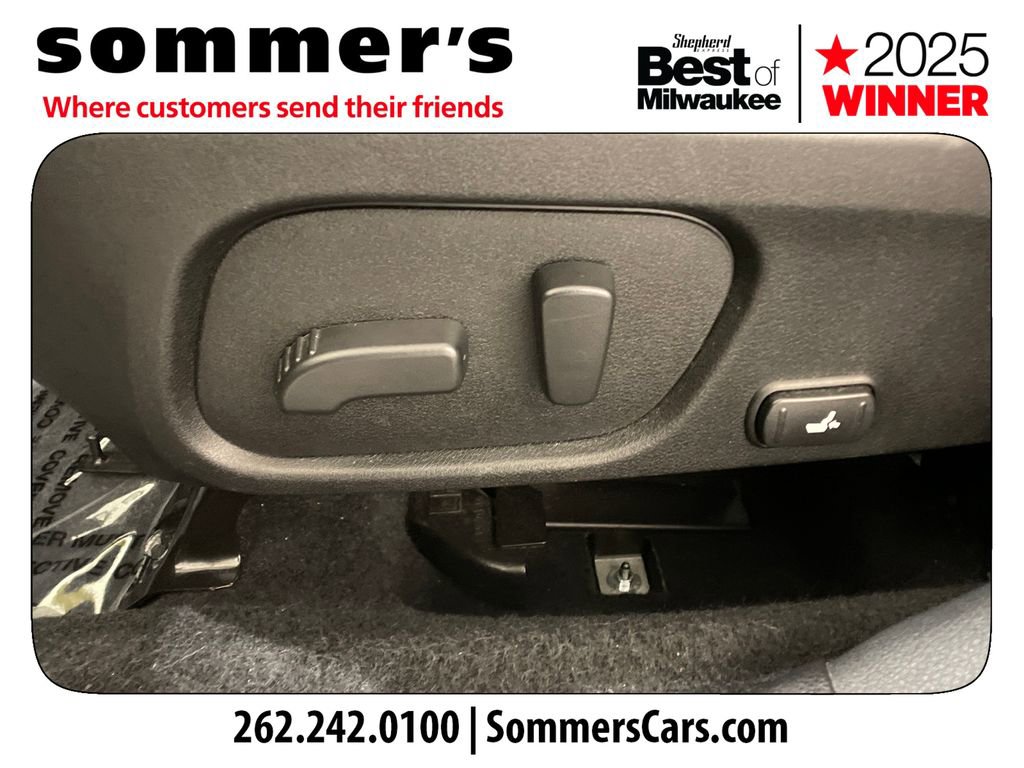 Used 2017 Subaru Forester 2.5i Touring image 10