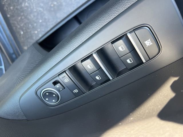 Certified 2023 Kia Forte LXS w/ LXS Technology Package image 27