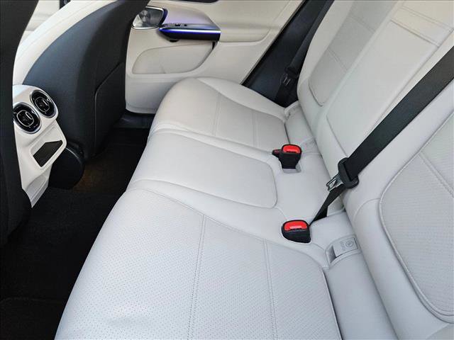 New 2026 Mercedes-Benz GLC 300 image 16