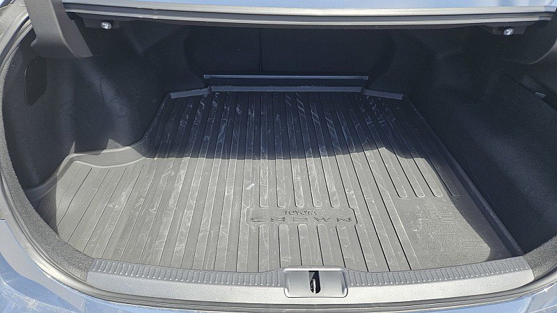 Used 2025 Toyota Crown AWD/4WD image 21
