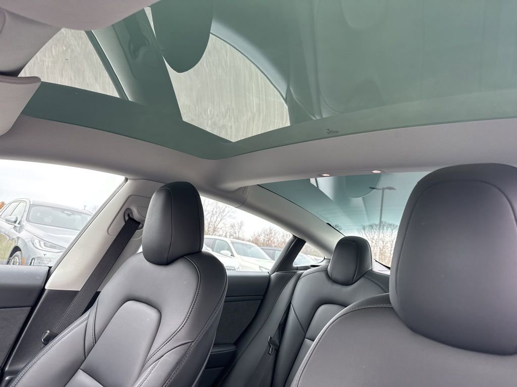 Used 2022 Tesla Model 3 Long Range image 13