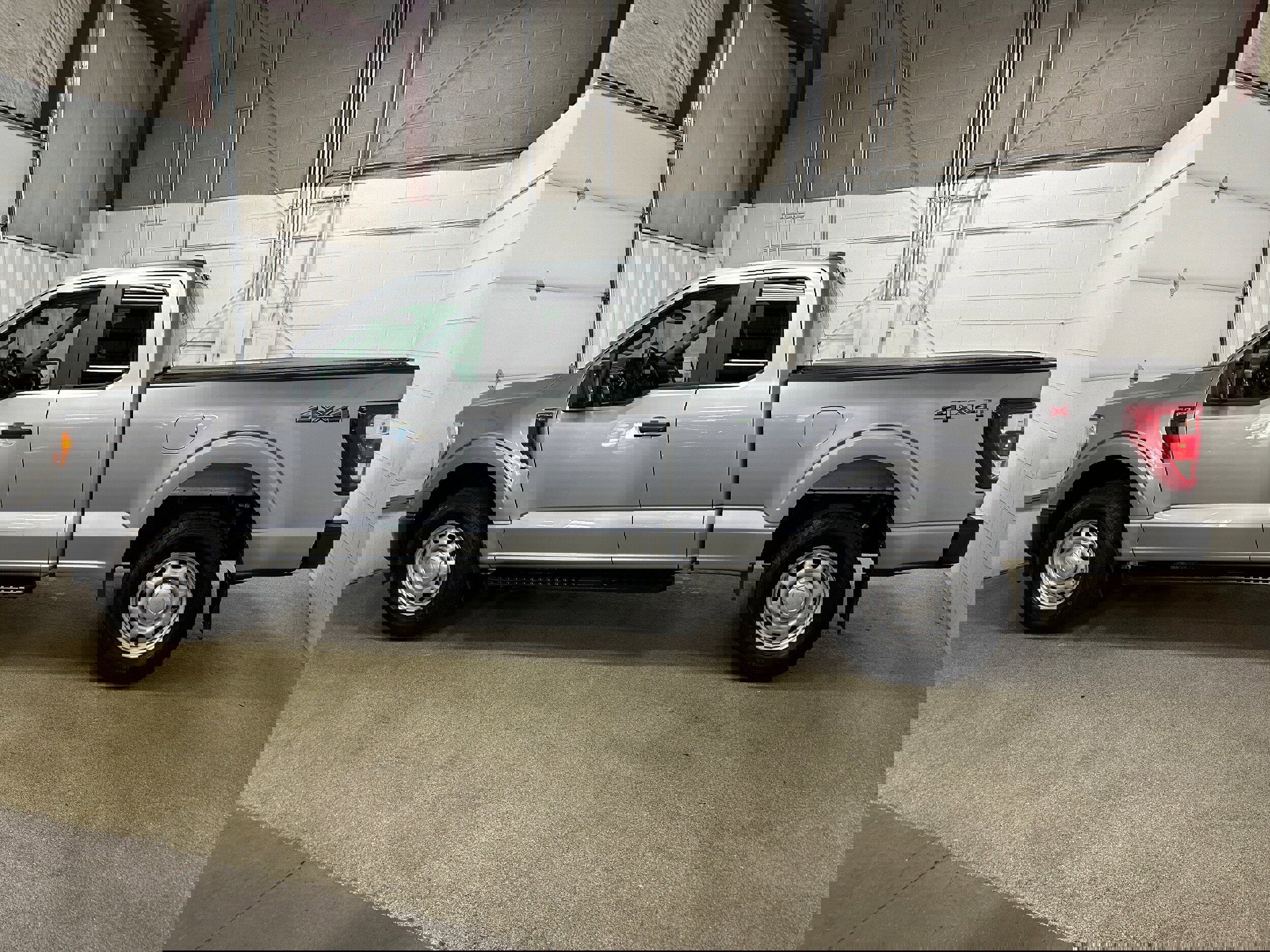 Certified 2022 Ford F150 XL w/ Equipment Group 101A High image 4