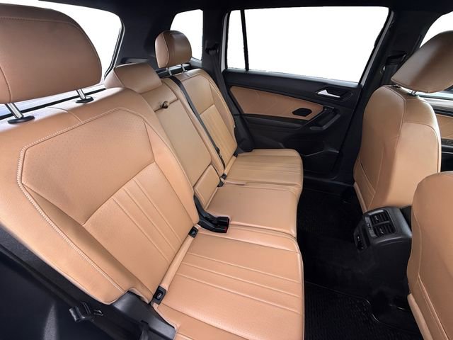 Certified 2024 Volkswagen Tiguan SE R-Line AWD/4WD image 23