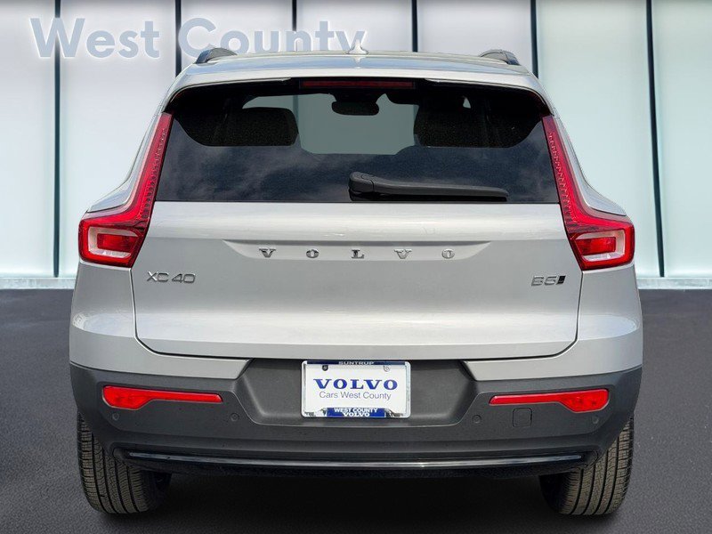 Certified 2023 Volvo XC40 B5 Ultimate w/ Protection Package Premier AWD/4WD image 6