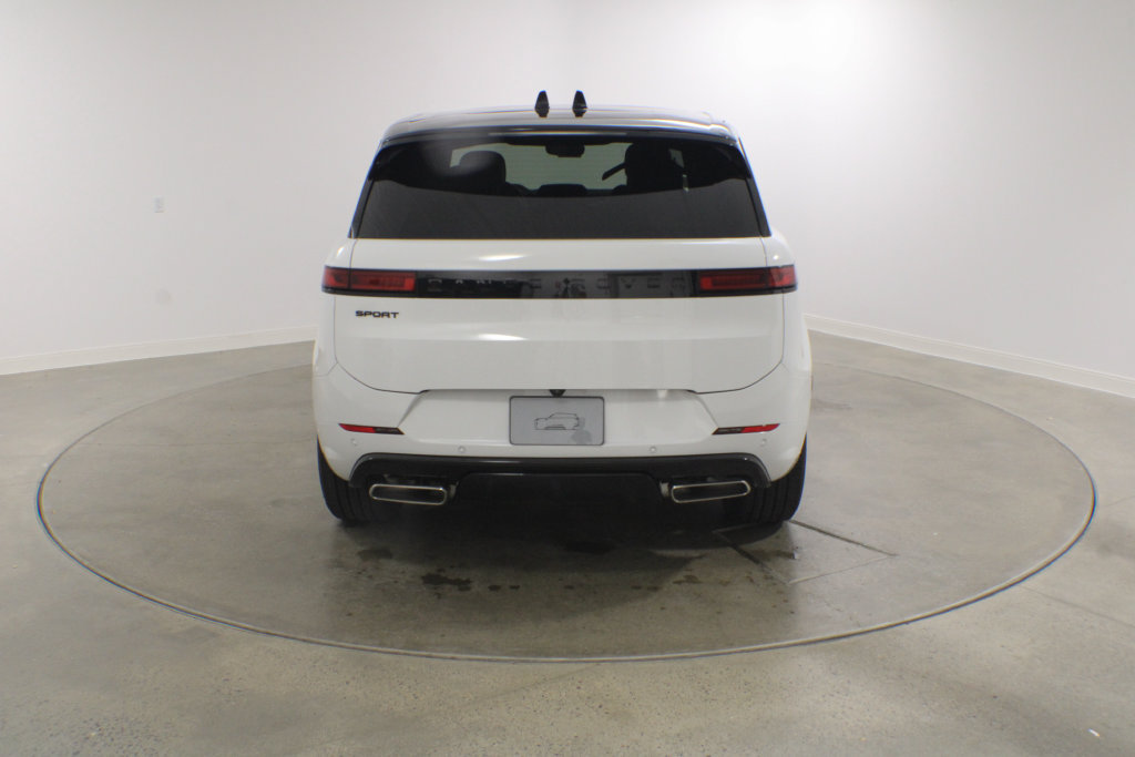 New 2026 Land Rover Range Rover Sport Dynamic SE AWD/4WD image 5