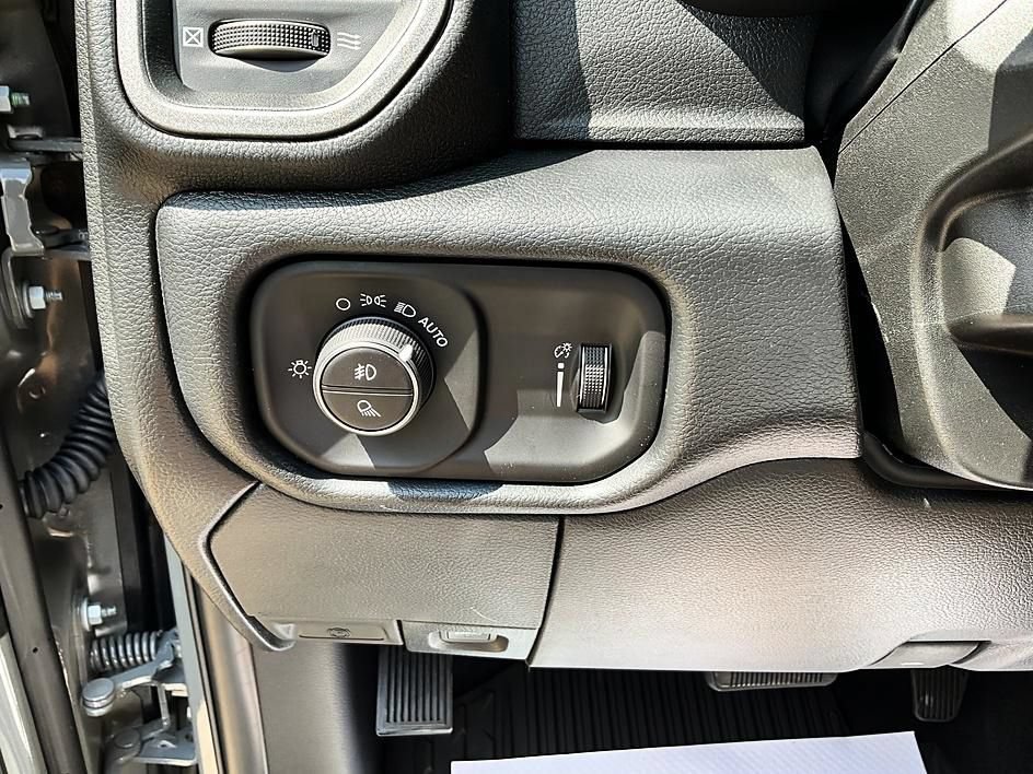 New 2026 RAM 2500 Tradesman AWD/4WD image 16