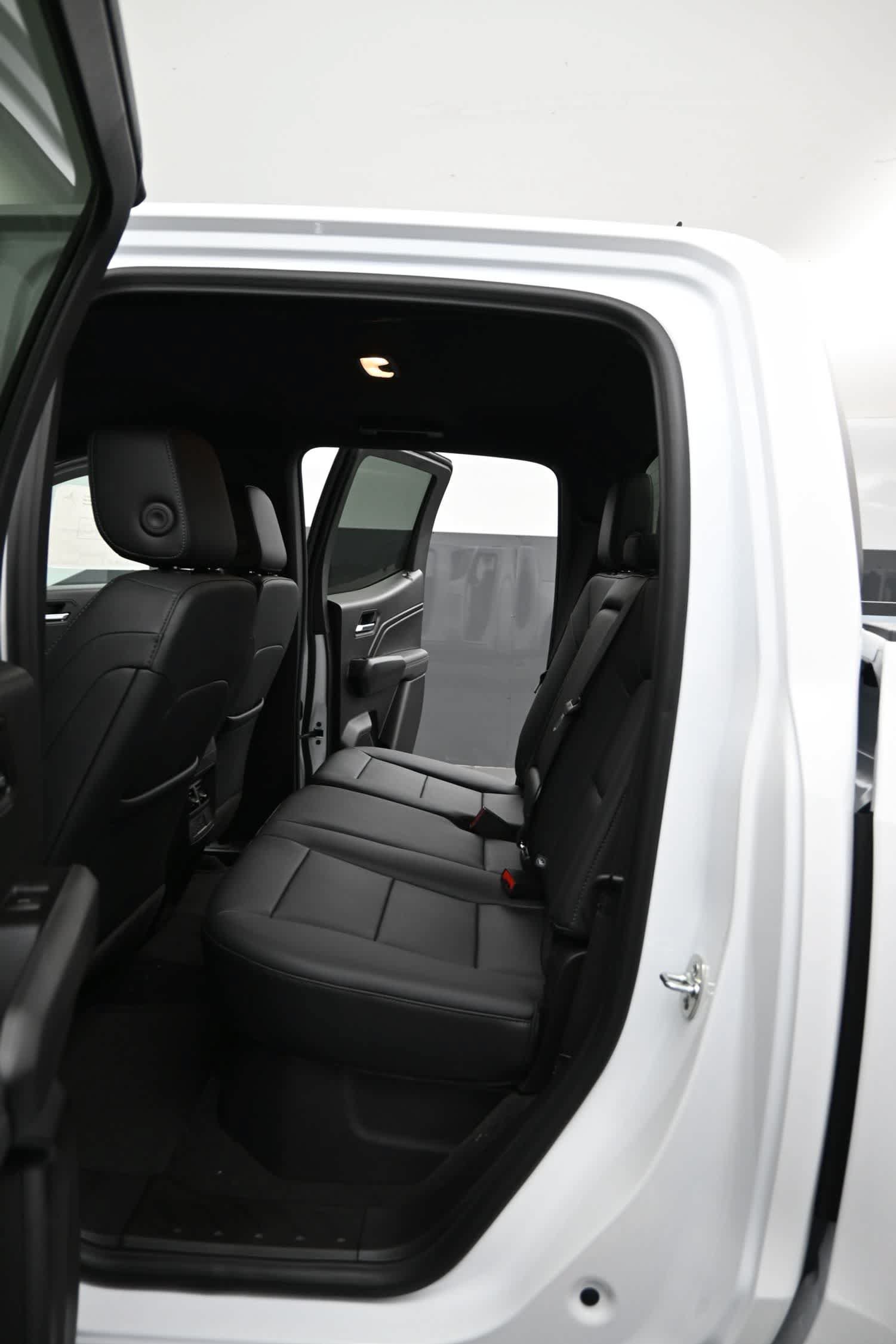 New 2026 GMC Canyon Elevation w/ Convenience Package AWD/4WD image 15