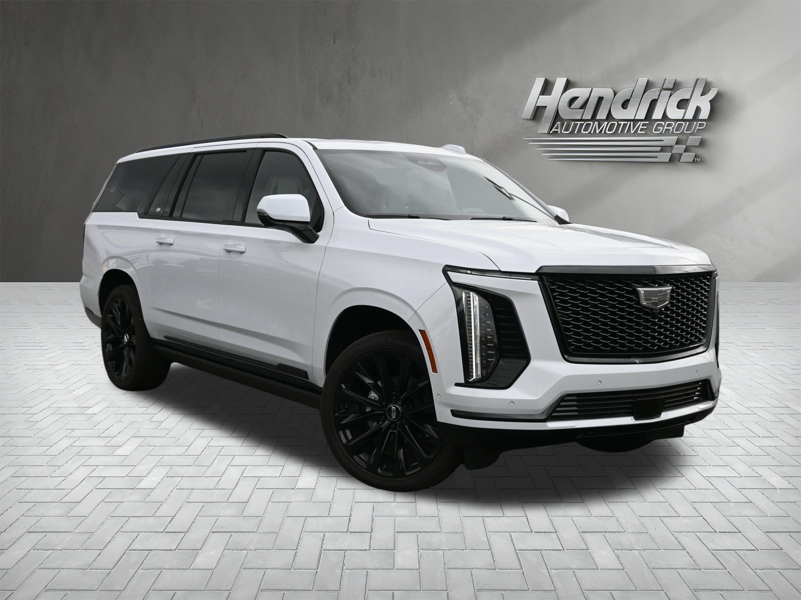 Used 2026 Cadillac Escalade ESV Platinum Sport w/ LPO, ONYX Package AWD/4WD image 2
