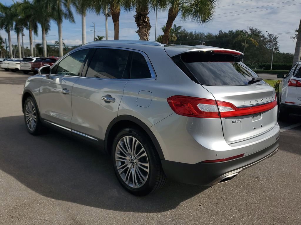 Used 2018 Lincoln MKX Reserve image 3