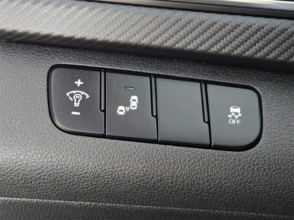 Used 2018 Hyundai Elantra Sport image 25