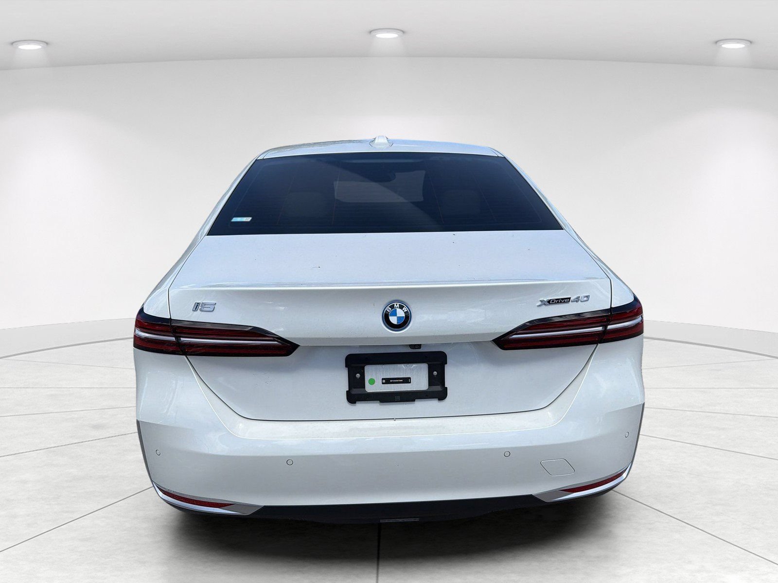 Certified 2025 BMW i5 M60 w/ Premium Package AWD/4WD image 5