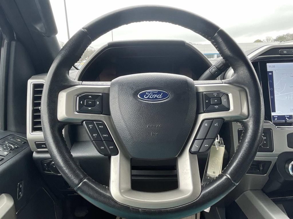 Used 2022 Ford F350 Lariat image 26