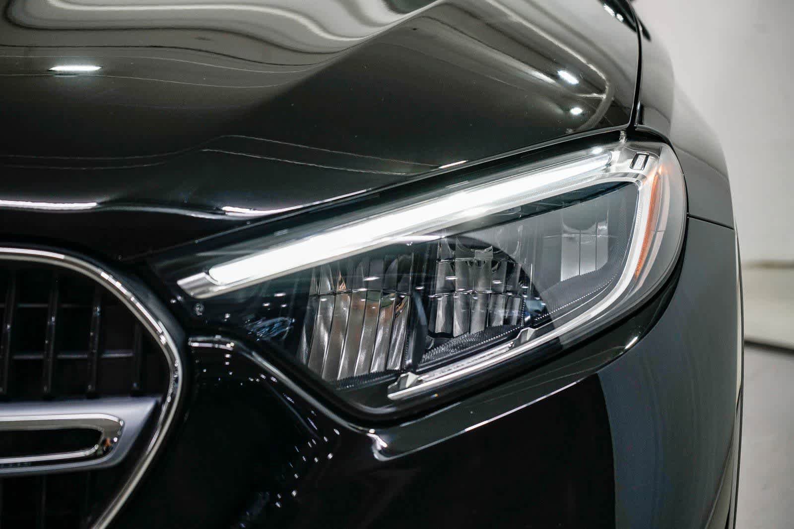 Certified 2025 Mercedes-Benz GLC 350e 4MATIC image 7
