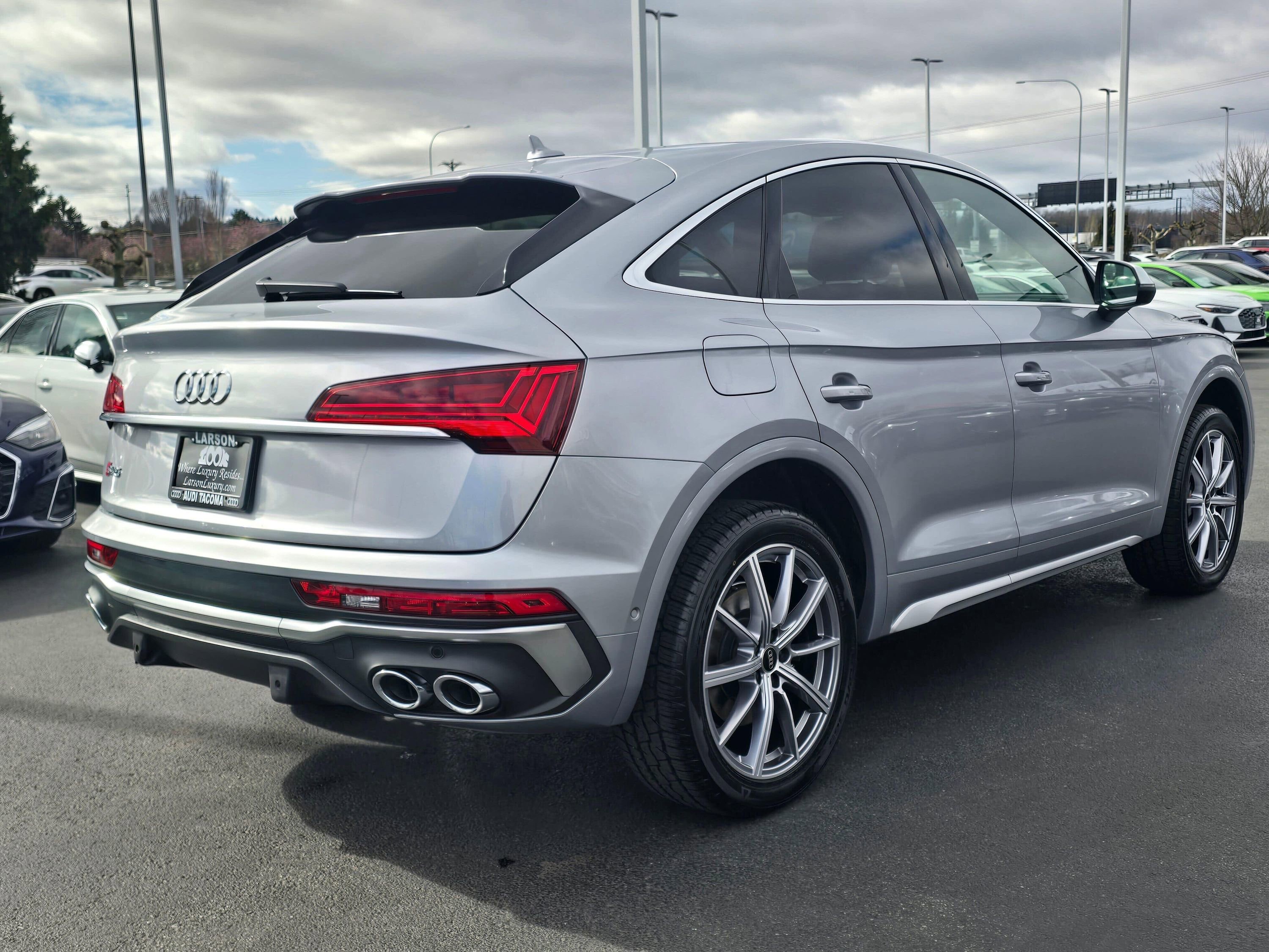 Used 2023 Audi SQ5 Prestige w/ Prestige Package image 6