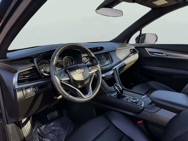 Used 2024 Cadillac XT6 Luxury w/ LPO, Floor Liner Package FWD image 22