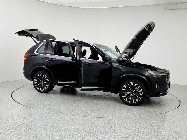 New 2026 Volvo XC90 B6 Plus w/ Protection Package Premier AWD/4WD image 10