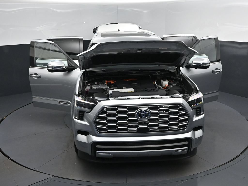 Used 2023 Toyota Sequoia Capstone AWD/4WD image 53