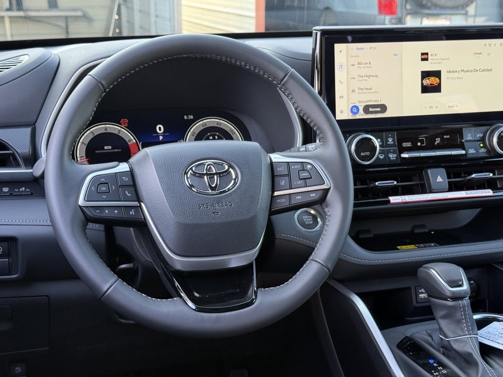 New 2026 Toyota Highlander XSE image 27