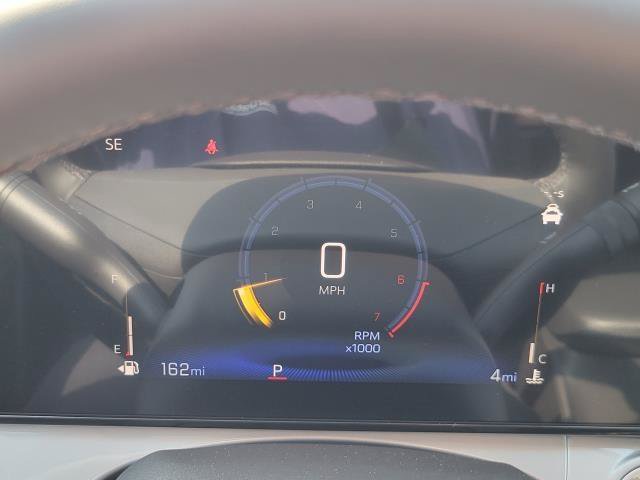 New 2026 Chevrolet Trax LT w/ Sunroof Package FWD image 13