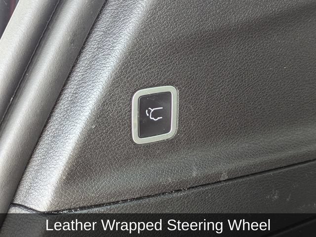 Used 2020 Chrysler Pacifica Touring w/ S Appearance Package FWD image 19
