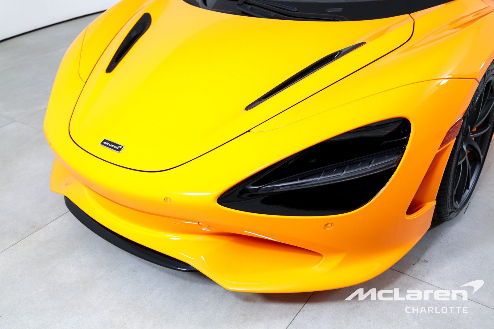 Used 2026 McLaren 750S Spider RWD image 31