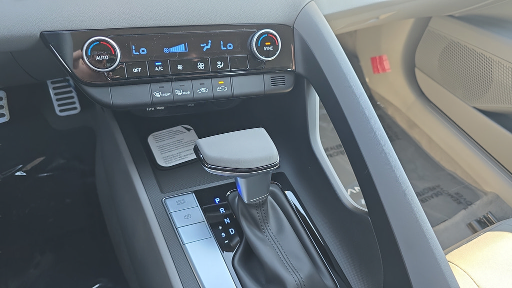 New 2026 Hyundai Elantra Sport FWD image 21