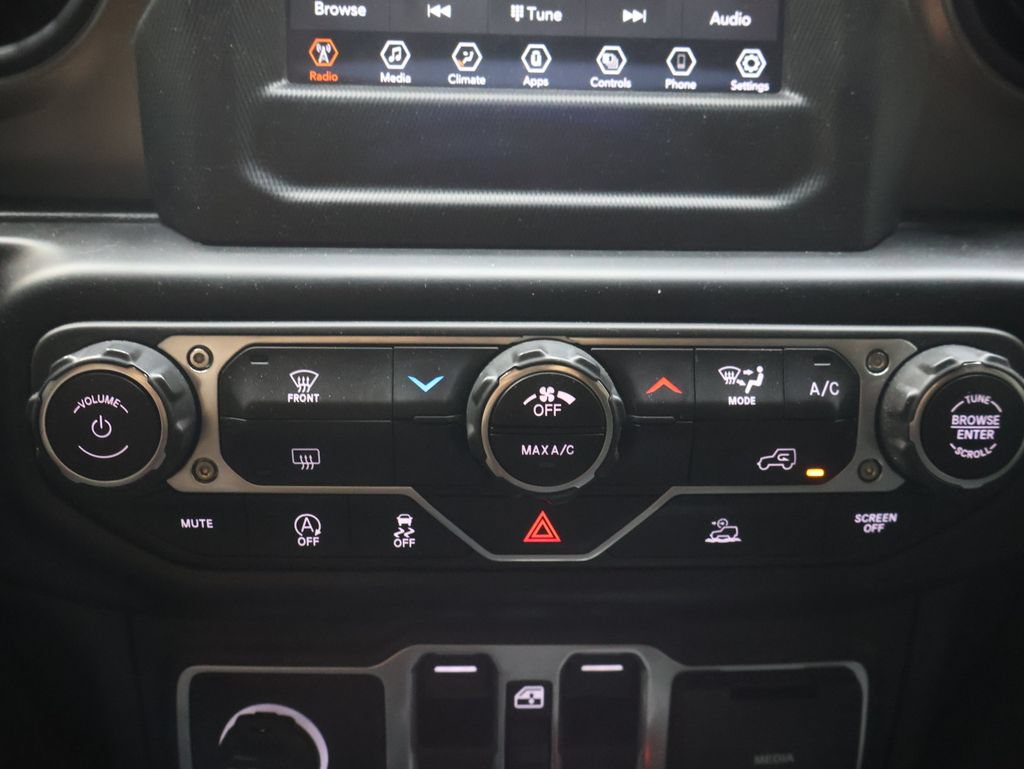 Used 2022 Jeep Gladiator Sport AWD/4WD image 30