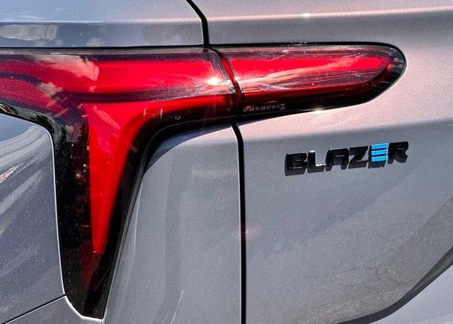Used 2024 Chevrolet Blazer EV RS AWD/4WD image 10