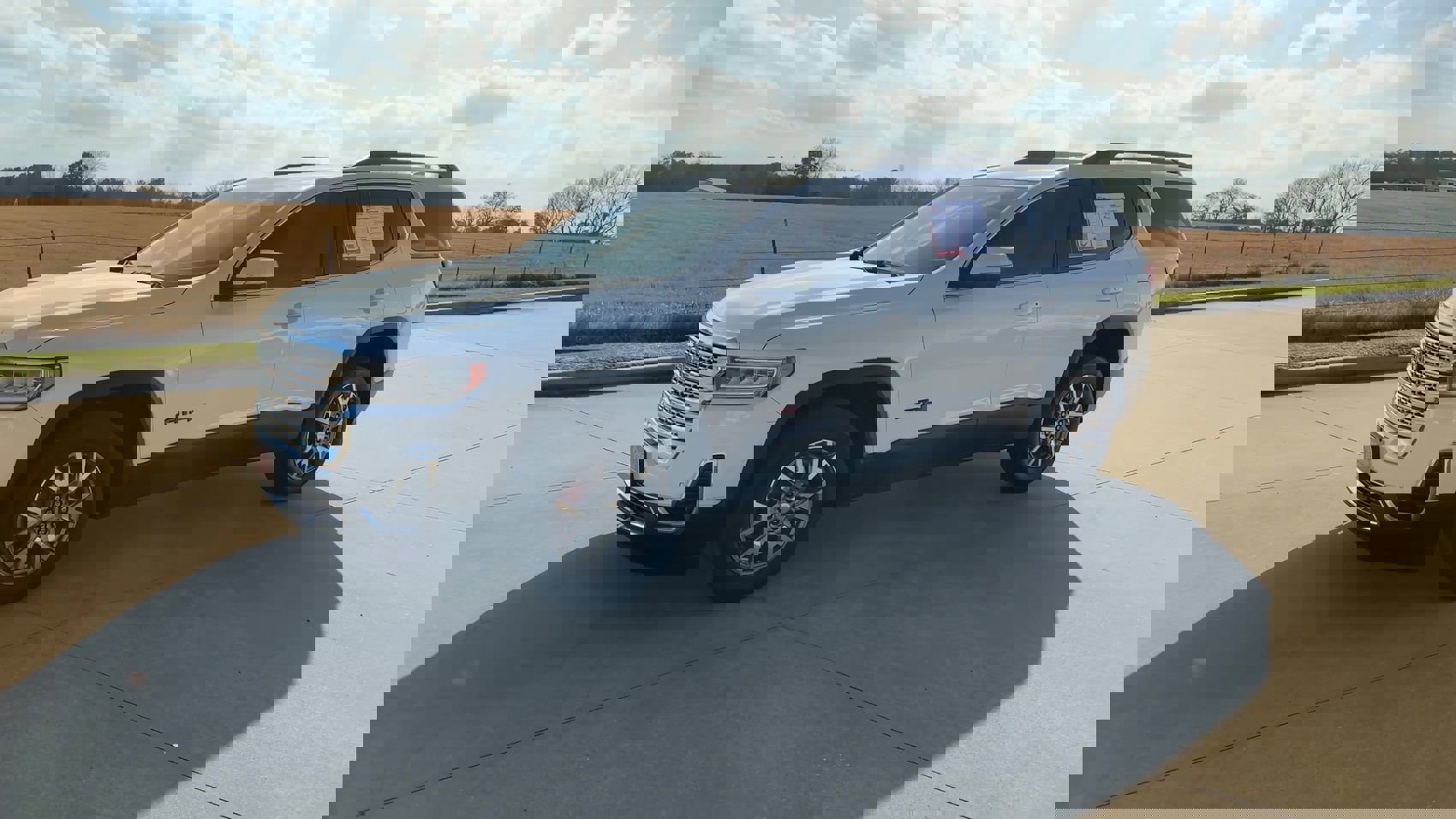 Used 2021 GMC Acadia SLT image 4