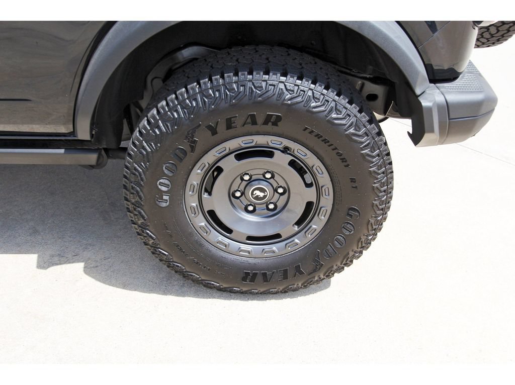Used 2025 Ford Bronco Badlands w/ Sasquatch Package AWD/4WD image 9