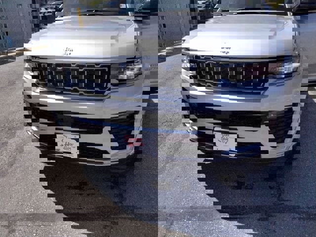 New 2026 Jeep Grand Cherokee Limited AWD/4WD image 14