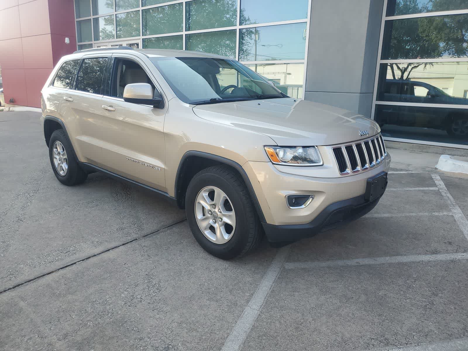 Used 2014 Jeep Grand Cherokee Laredo w/ Quick Order Package 23E RWD image 9