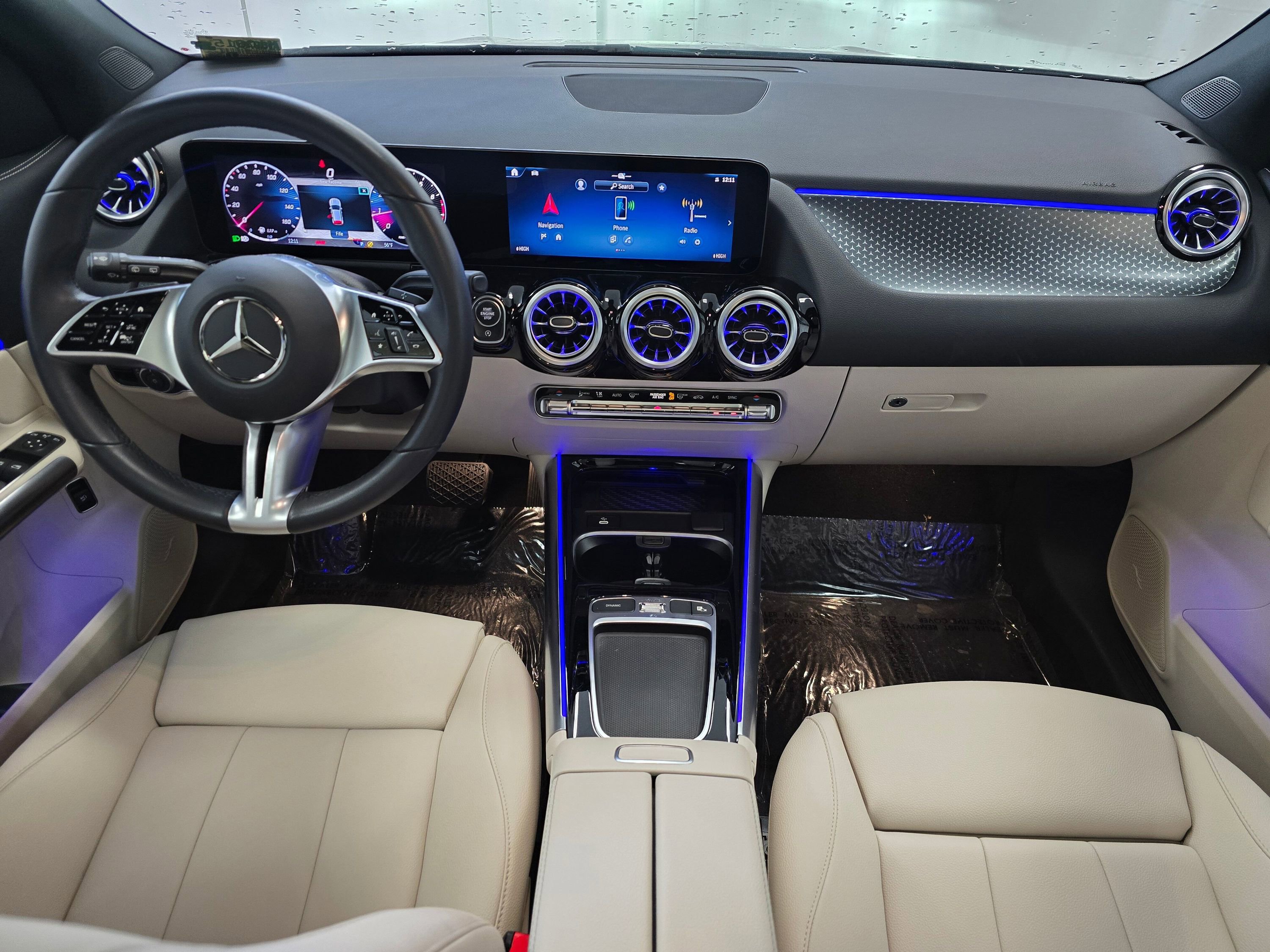 Used 2025 Mercedes-Benz GLA 250 4MATIC image 17