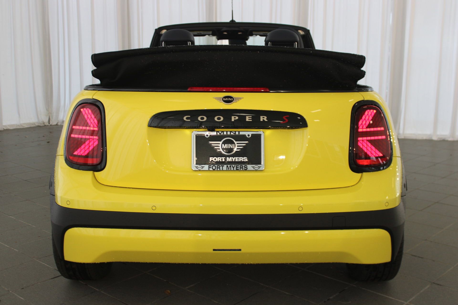 New 2026 MINI Cooper S image 9