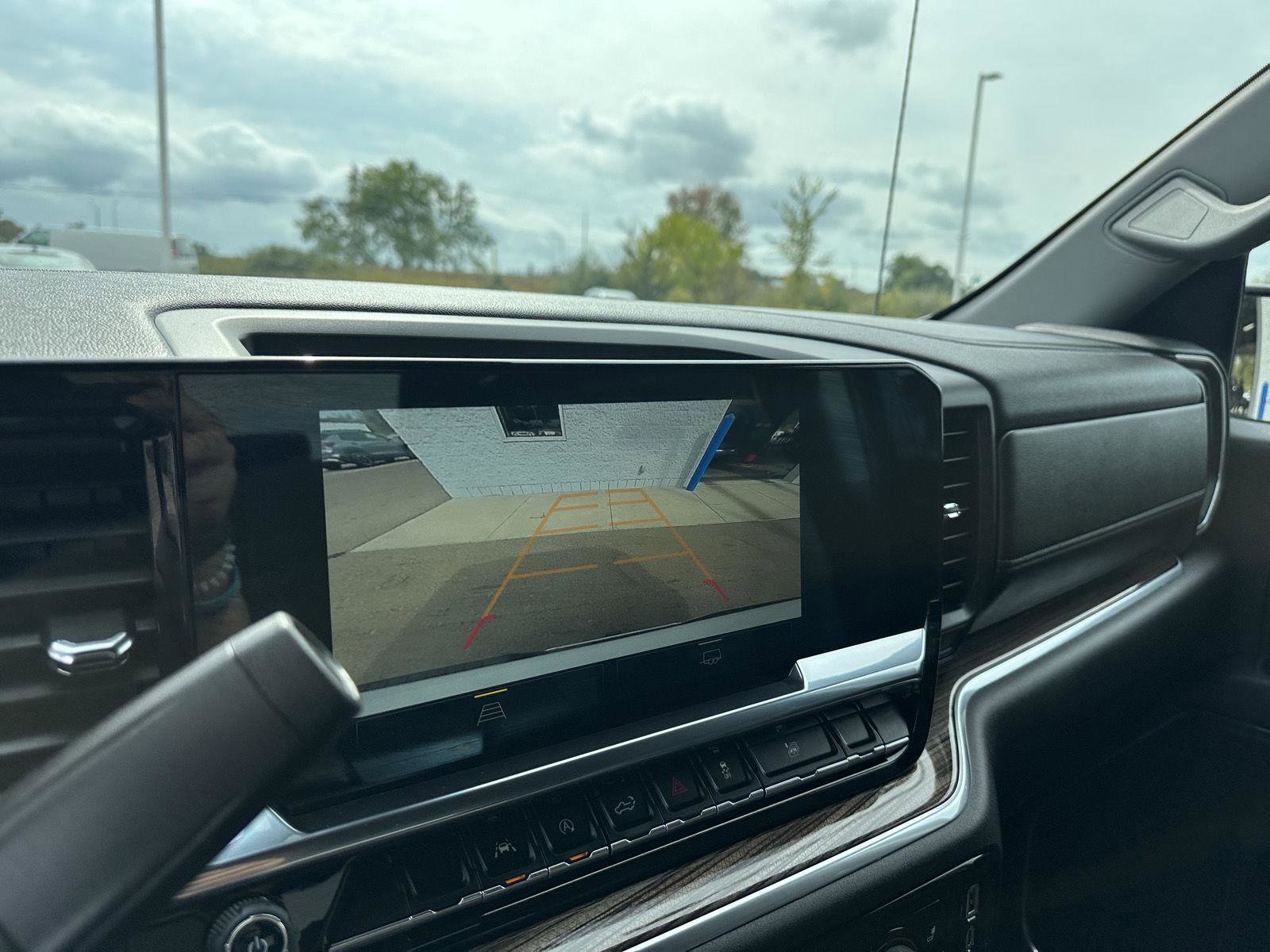 Used 2024 Chevrolet Silverado 1500 LT image 30