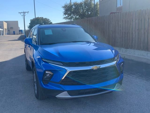 Used 2024 Chevrolet Blazer LT w/ Convenience Package image 2